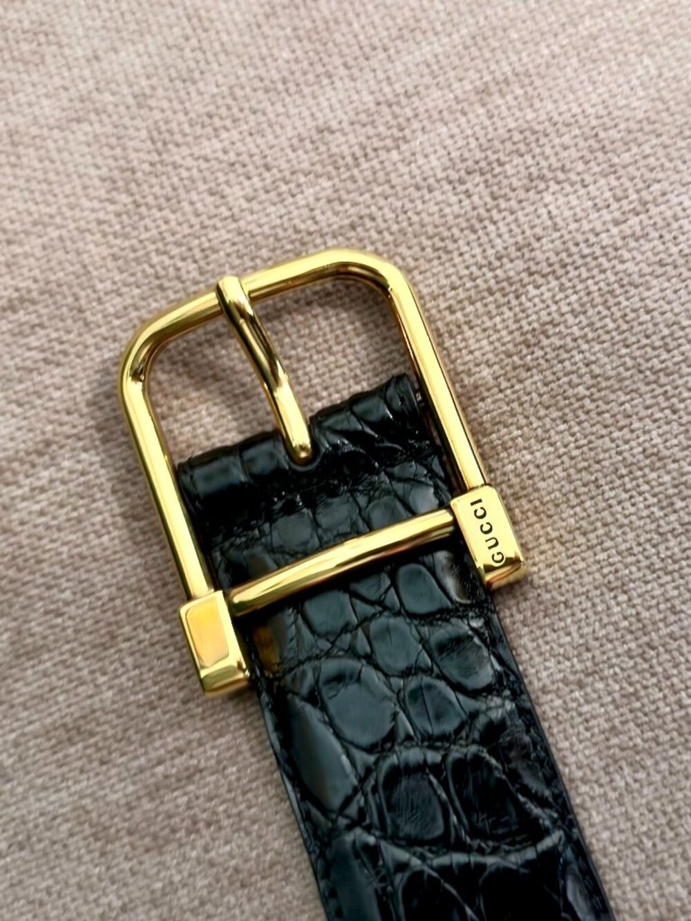 Gucci Black Crocodile-Embossed Leather Belt with Gold-Tone Buckle